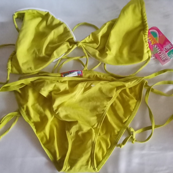 SWIMSUIT!! - Picture 1 of 5